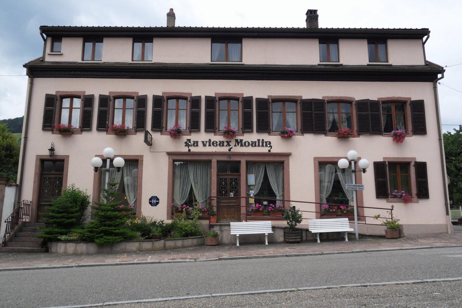Hotel Au Vieux Moulin Lapoutroie Exterior foto